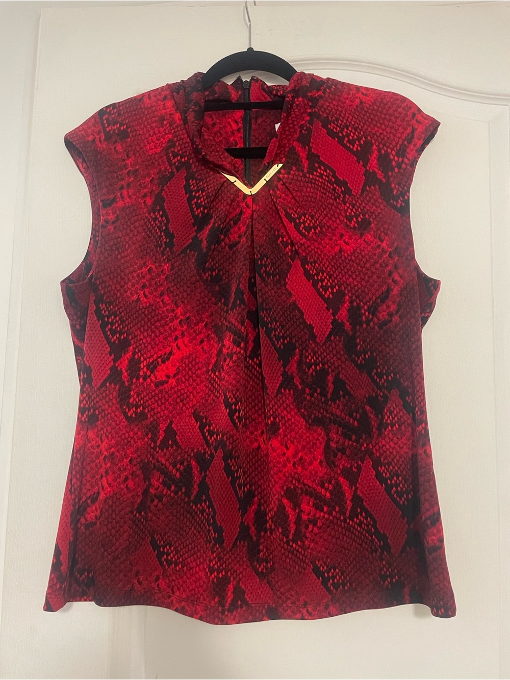 Calvin Klein Sleeveless Red Snake-Print Women's Top, Size Large